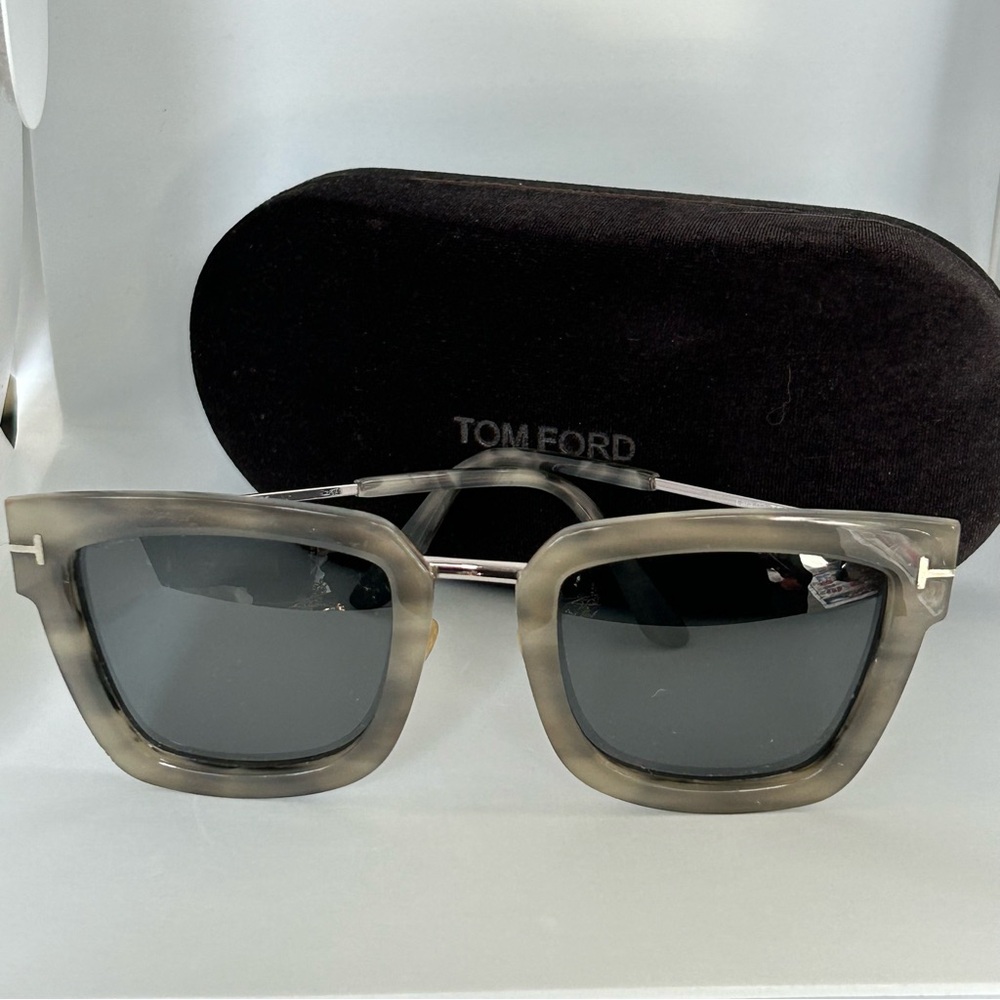 Tom Ford Lara-02 TF573 55X Gray Havana Square Sunglasses Frame 52-22-140